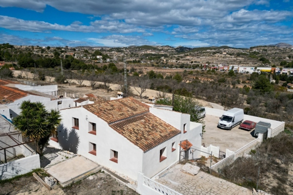 5 bed villa in Moraira