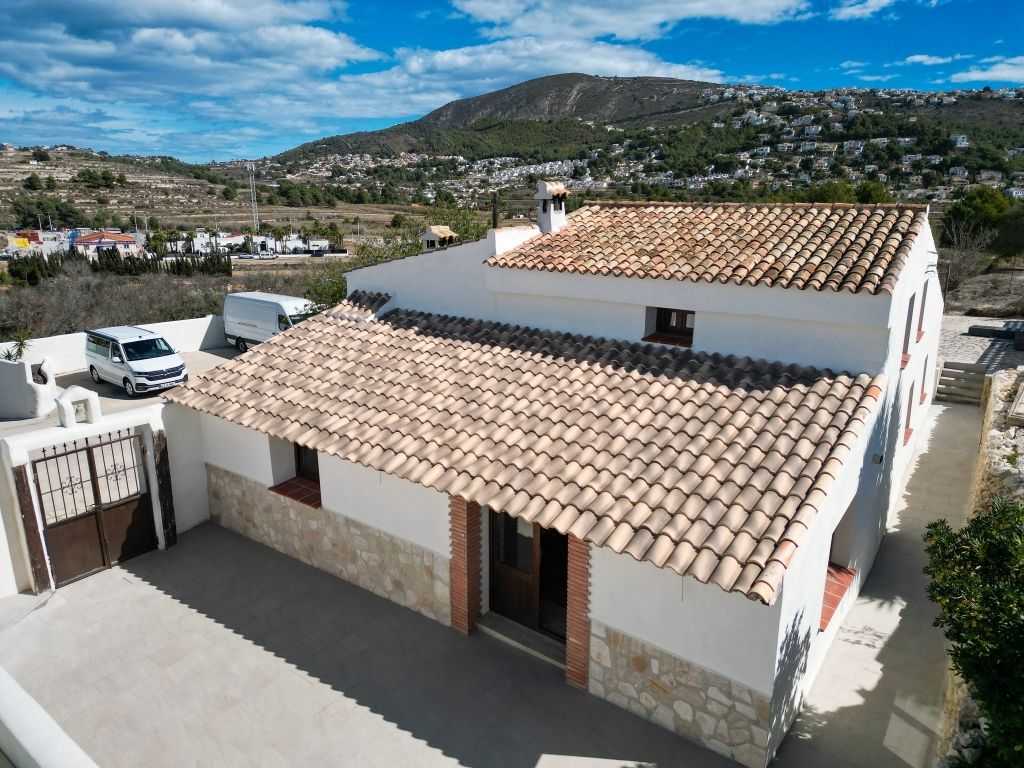 5 bed villa in Moraira