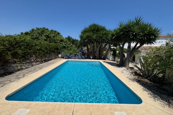 4 bed finca in Benitachell
