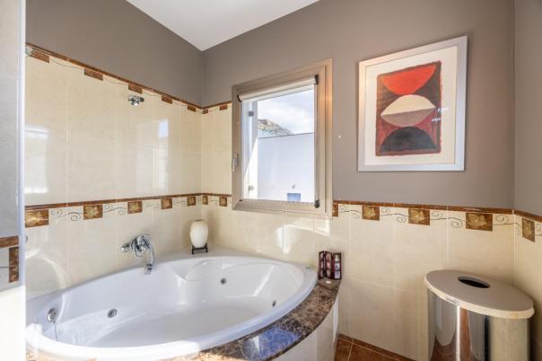 4 bed villa in Altea