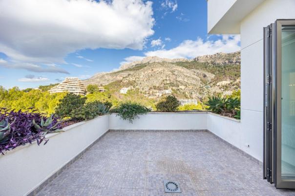 4 bed villa in Altea