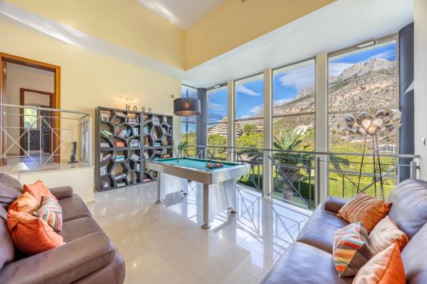 4 bed villa in Altea