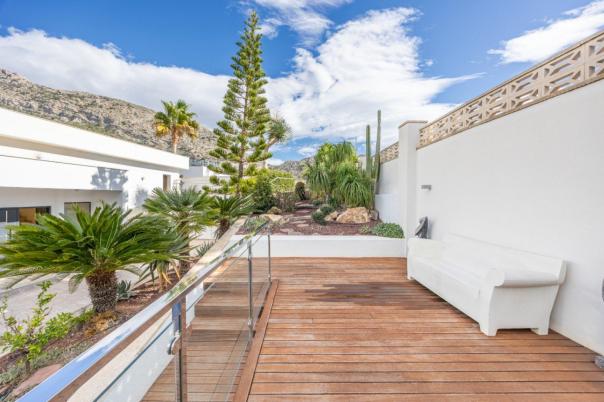 4 bed villa in Altea