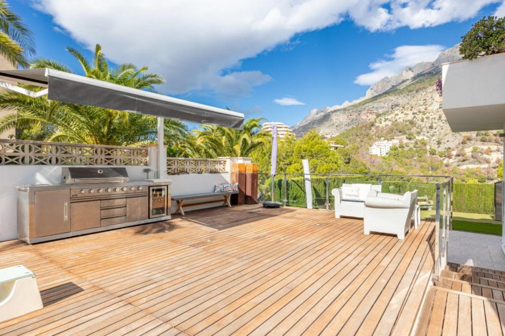 4 bed villa in Altea