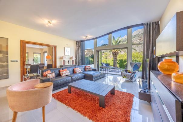 4 bed villa in Altea