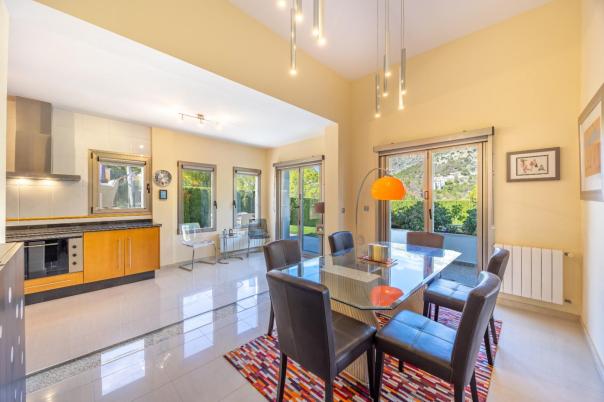 4 bed villa in Altea