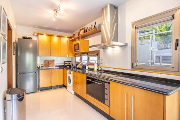 4 bed villa in Altea