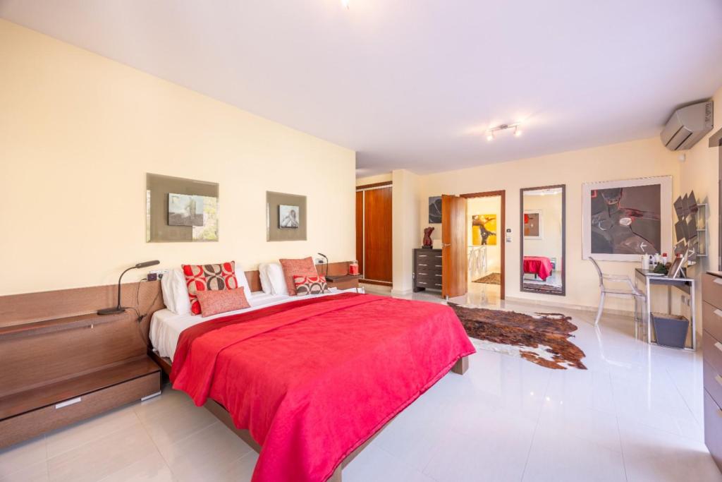 4 bed villa in Altea