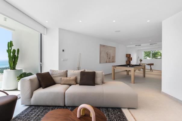 4 bed villa in Altea