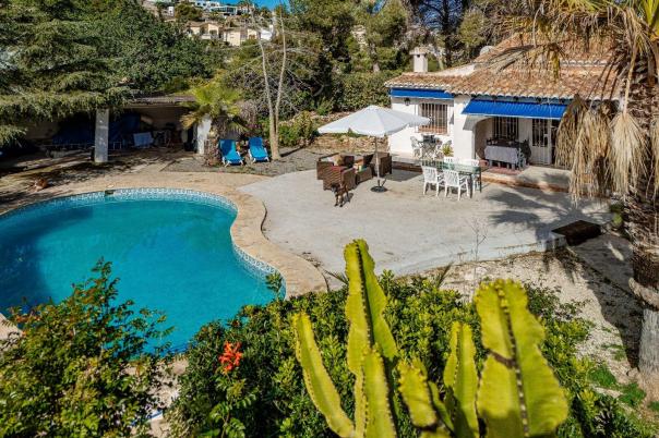 2 bed villas in Moraira