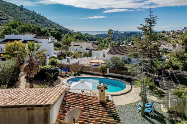 2 bed villas in Moraira