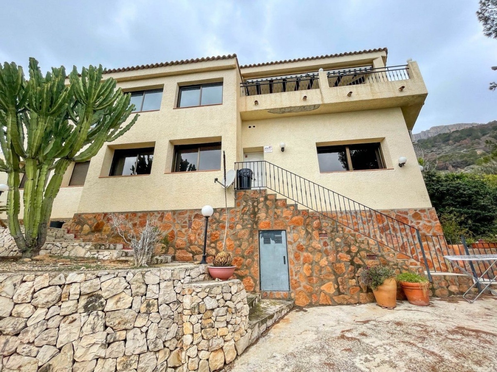 5 bed local comercial in Calpe / Calp