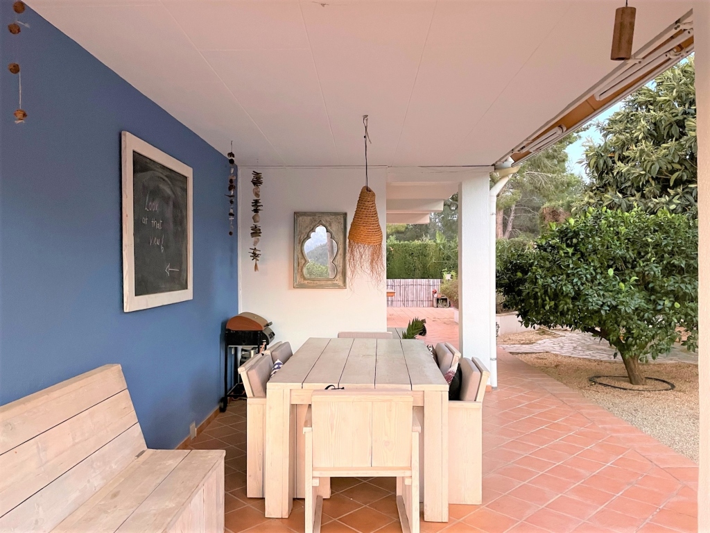 5 bed villa in Gandia