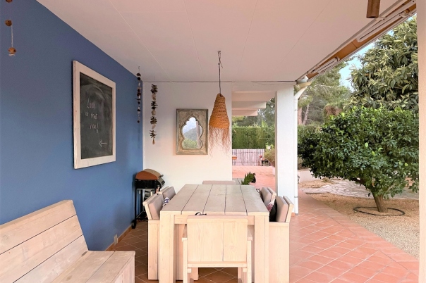 5 bed villa in Gandia