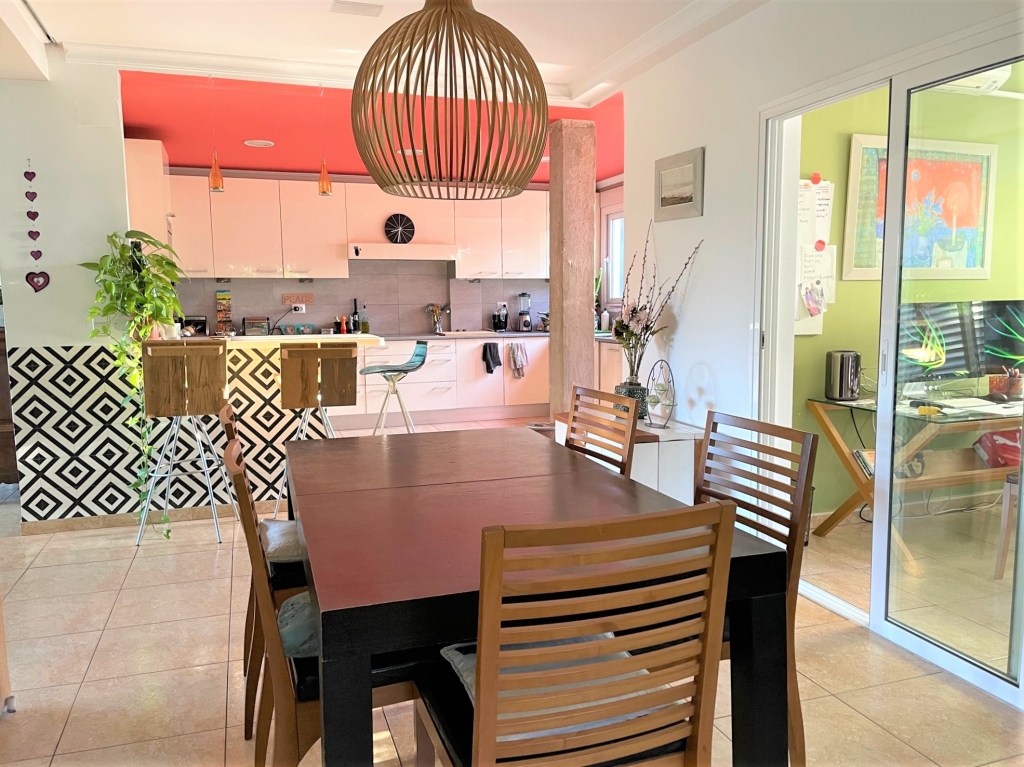 5 bed villa in Gandia