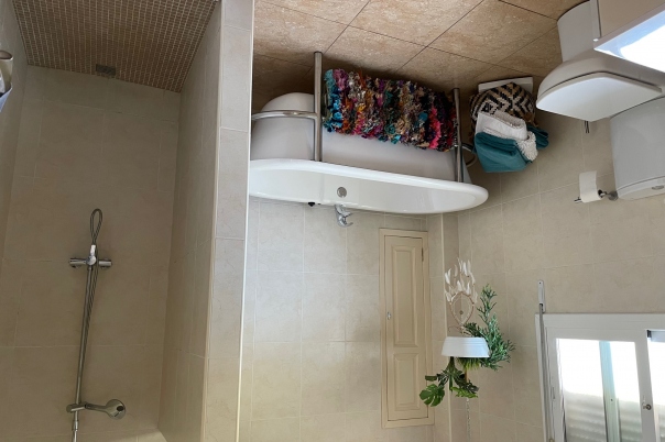 5 bed villa in Gandia