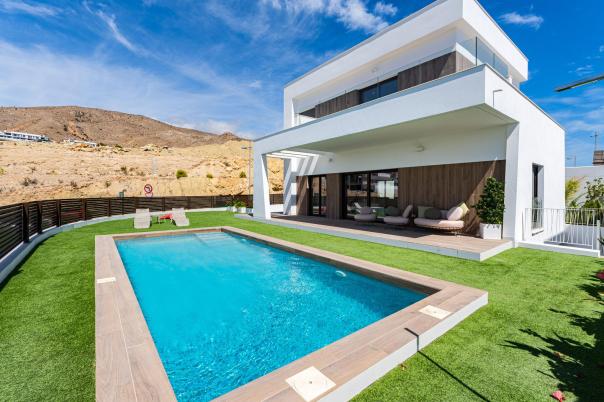 3 bed villa in Finestrat
