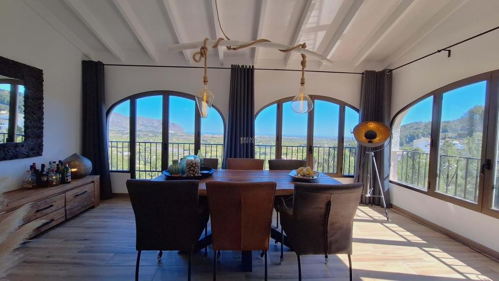 3 bed villa in Benidoleig