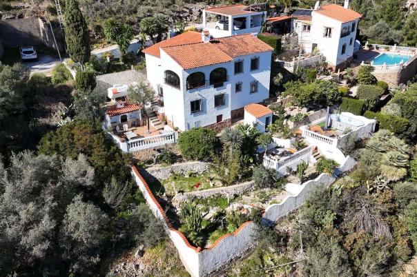 3 bed villa in Benidoleig