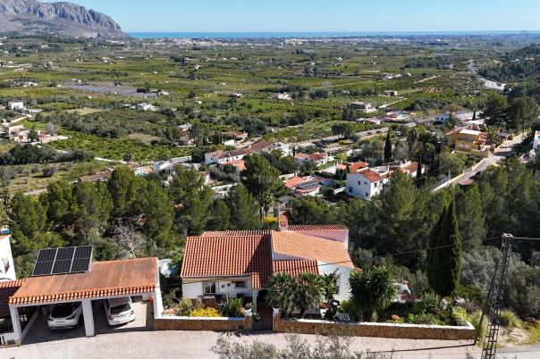 3 bed villa in Benidoleig