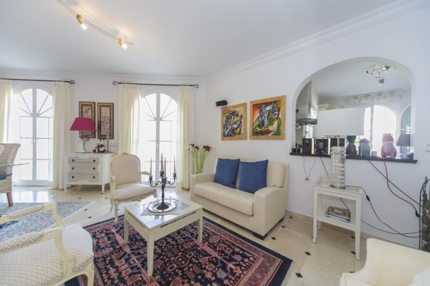 5 bed villa in Denia