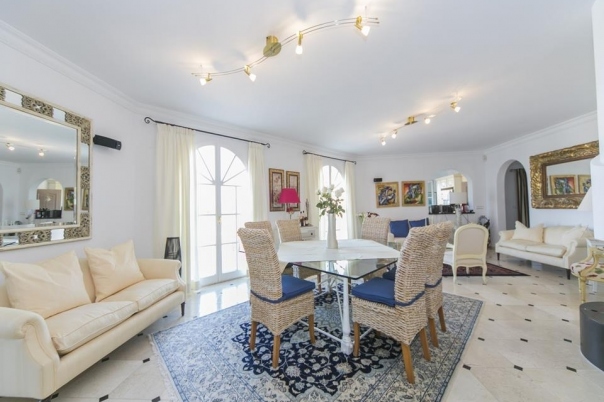 5 bed villa in Denia