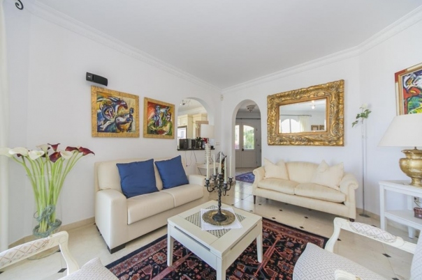 5 bed villa in Denia