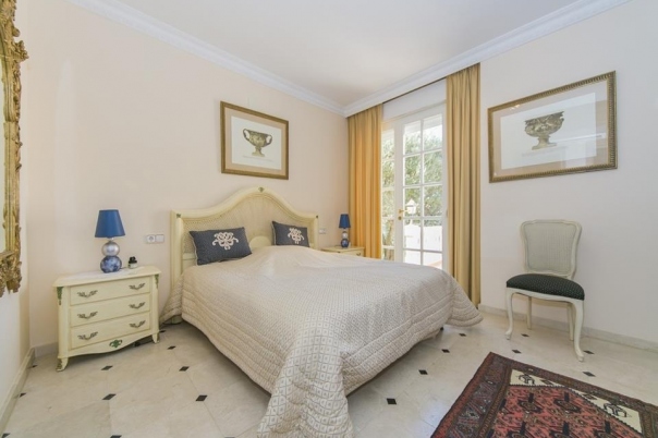 5 bed villa in Denia