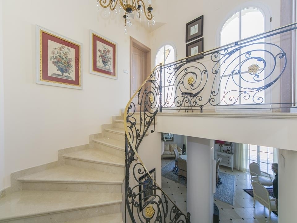 5 bed villa in Denia