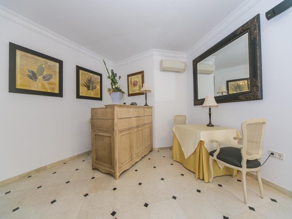 5 bed villa in Denia