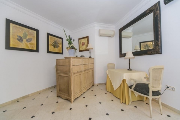 5 bed villa in Denia