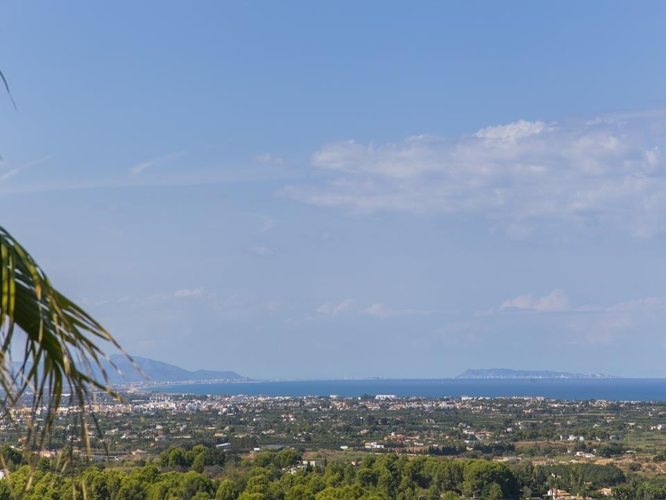 5 bed villa in Denia