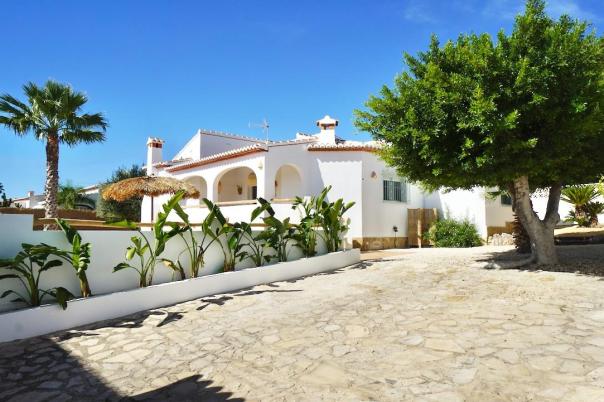3 bed villas in Benitachell