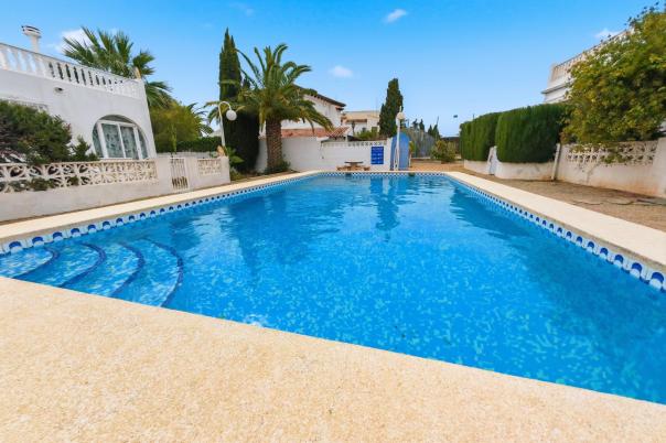 2 bed ground floor apartment in La Nucia