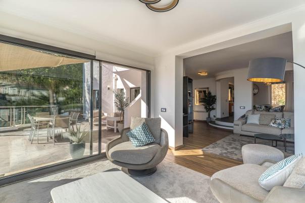 5 bed villa in Altea
