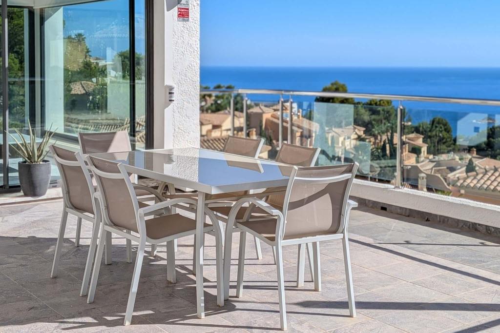 5 bed villa in Altea