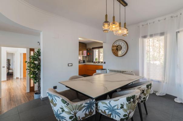 5 bed villa in Altea
