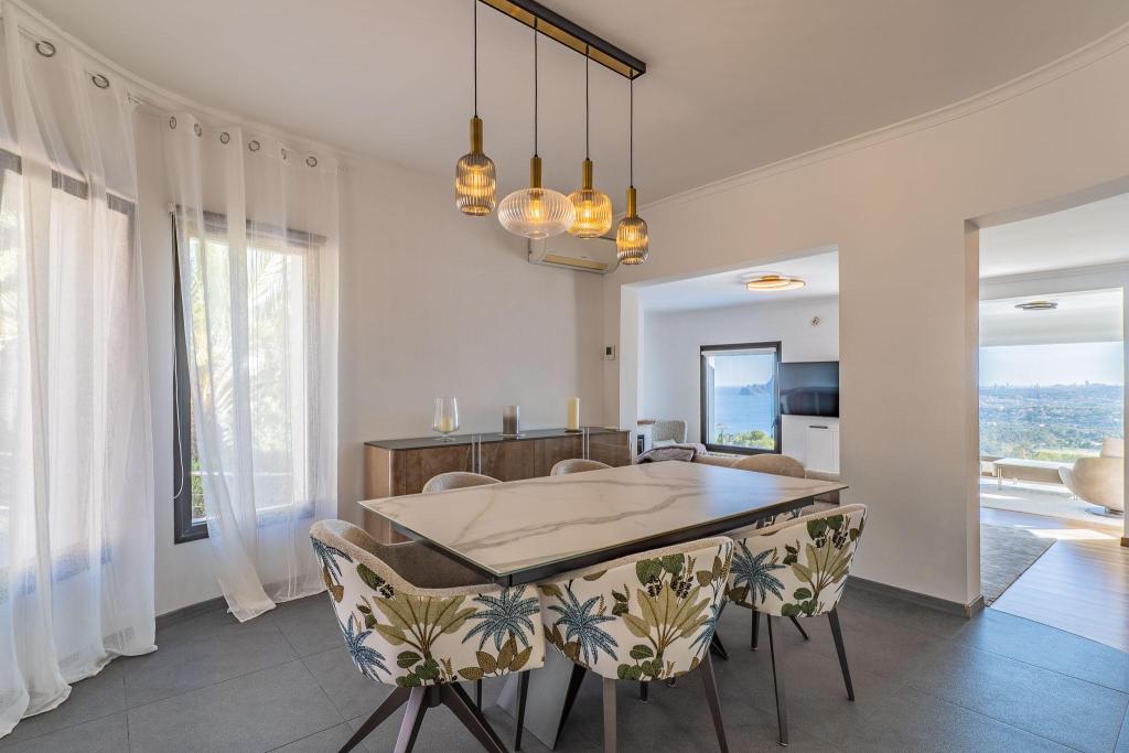 5 bed villa in Altea