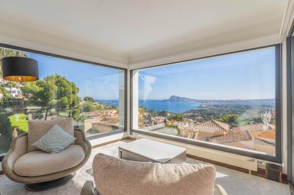 5 bed villa in Altea