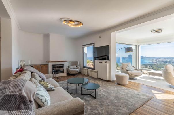 5 bed villa in Altea