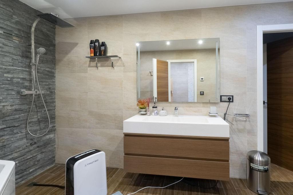 5 bed villa in Altea