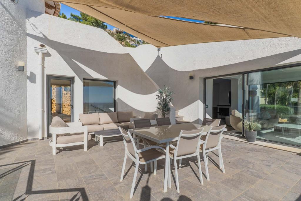 5 bed villa in Altea