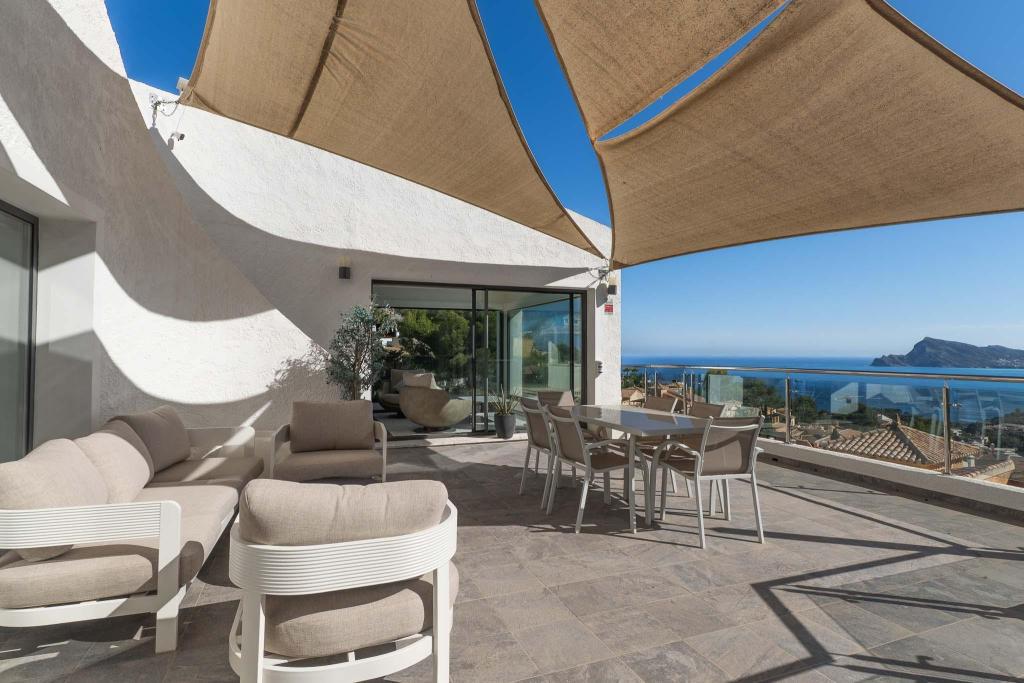 5 bed villa in Altea
