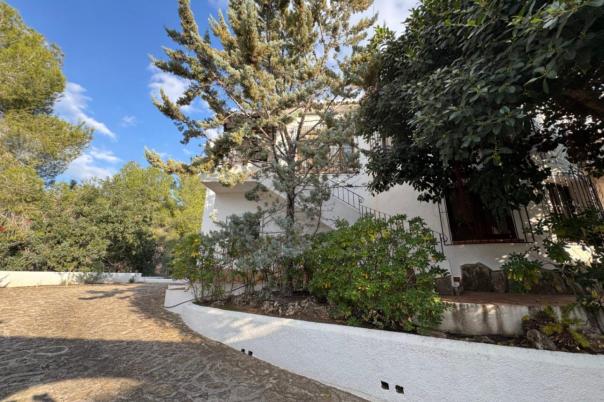 4 bed villa in Moraira