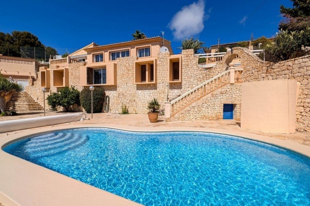 4 bed casa / chalet in Calpe / Calp