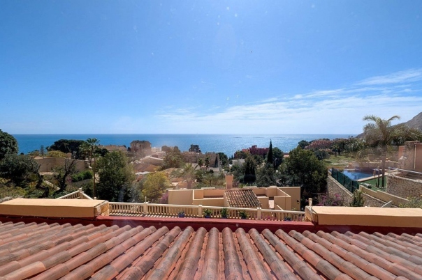 4 bed casa / chalet in Calpe / Calp