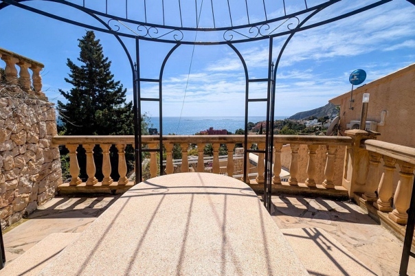 4 bed casa / chalet in Calpe / Calp