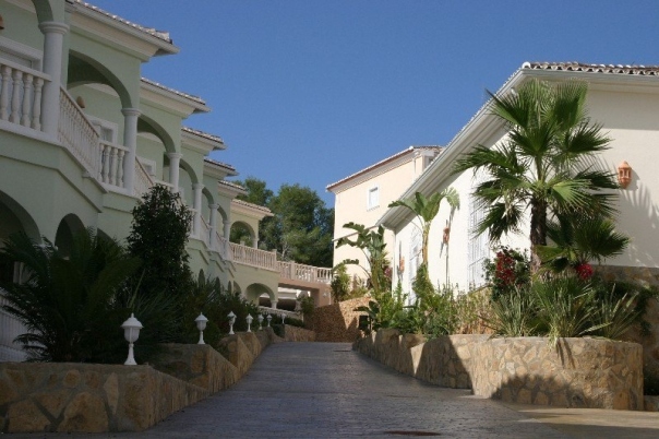2 bed apartment in Benissa