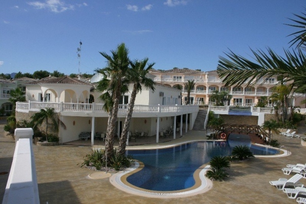 2 bed apartment in Benissa