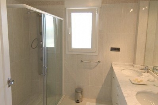 2 bed apartment in Benissa
